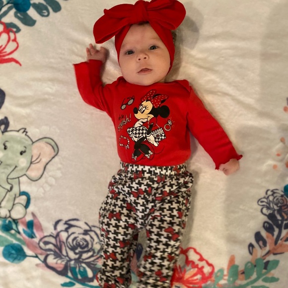 Meet your Posher, Hannah - Picture 2 of 12